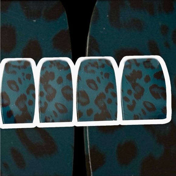 Color Street Other - 💥2/$24 or 3/$30💥 Color Street Nail Strips. Color: Untamed Teal. NWT